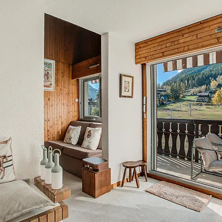 Mika, Alpes Agency, Slope Side Location, Chamonix, Sleeps 4-6 Apartament