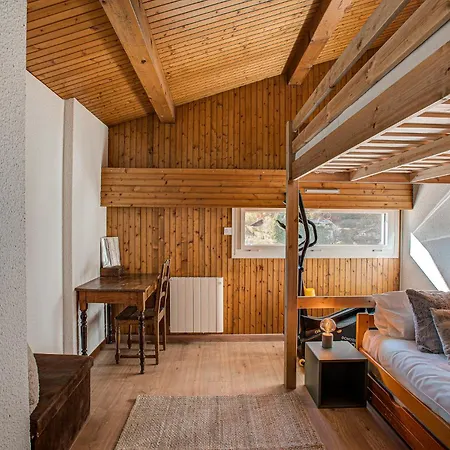 Mika, Alpes Agency, Slope Side Location, Chamonix, Sleeps 4-6 Apartament Chamonix
